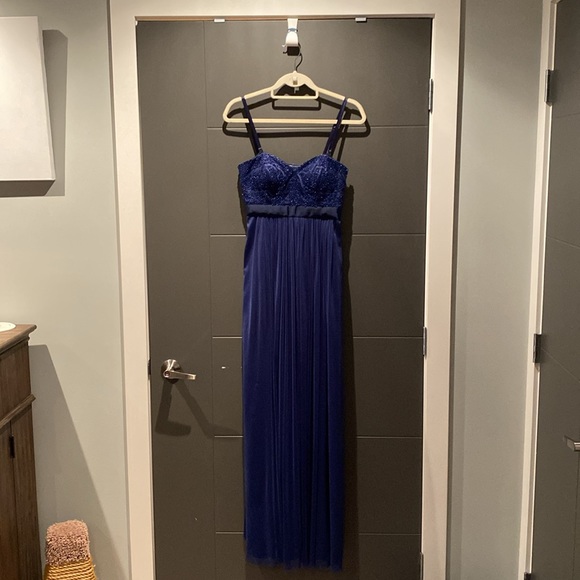 Formal Dress size 8 Navy - Picture 2 of 4